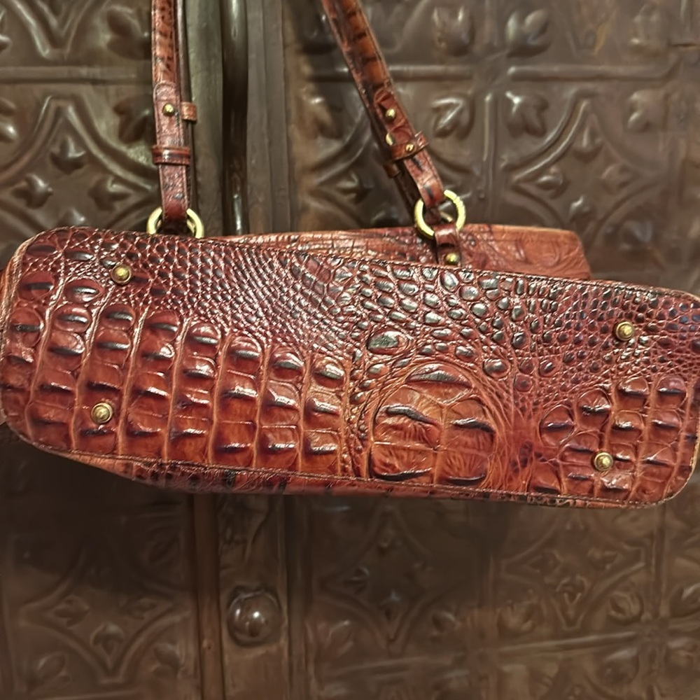 Brahmin leather handbag—beautiful! 9.5” x 14” - Picture 6 of 7